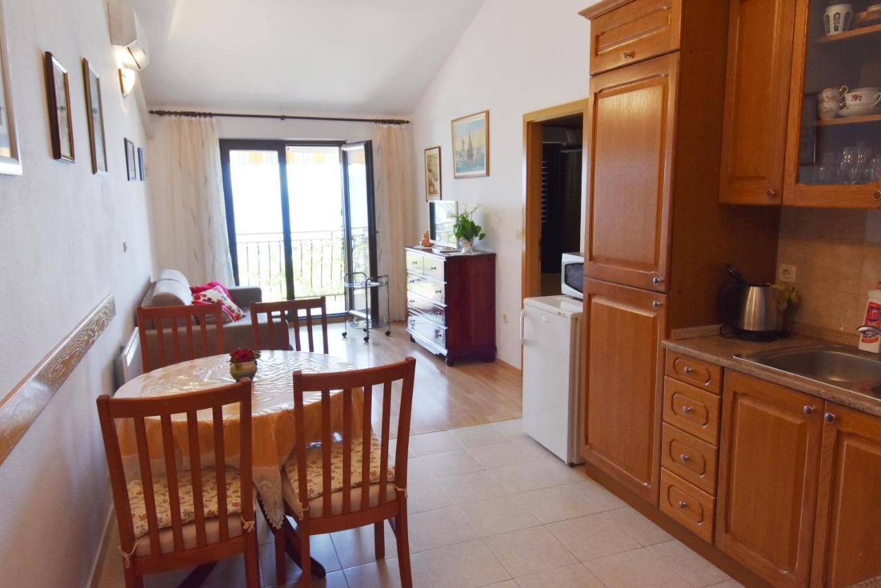 Villa Delfina Podgora Exterior foto